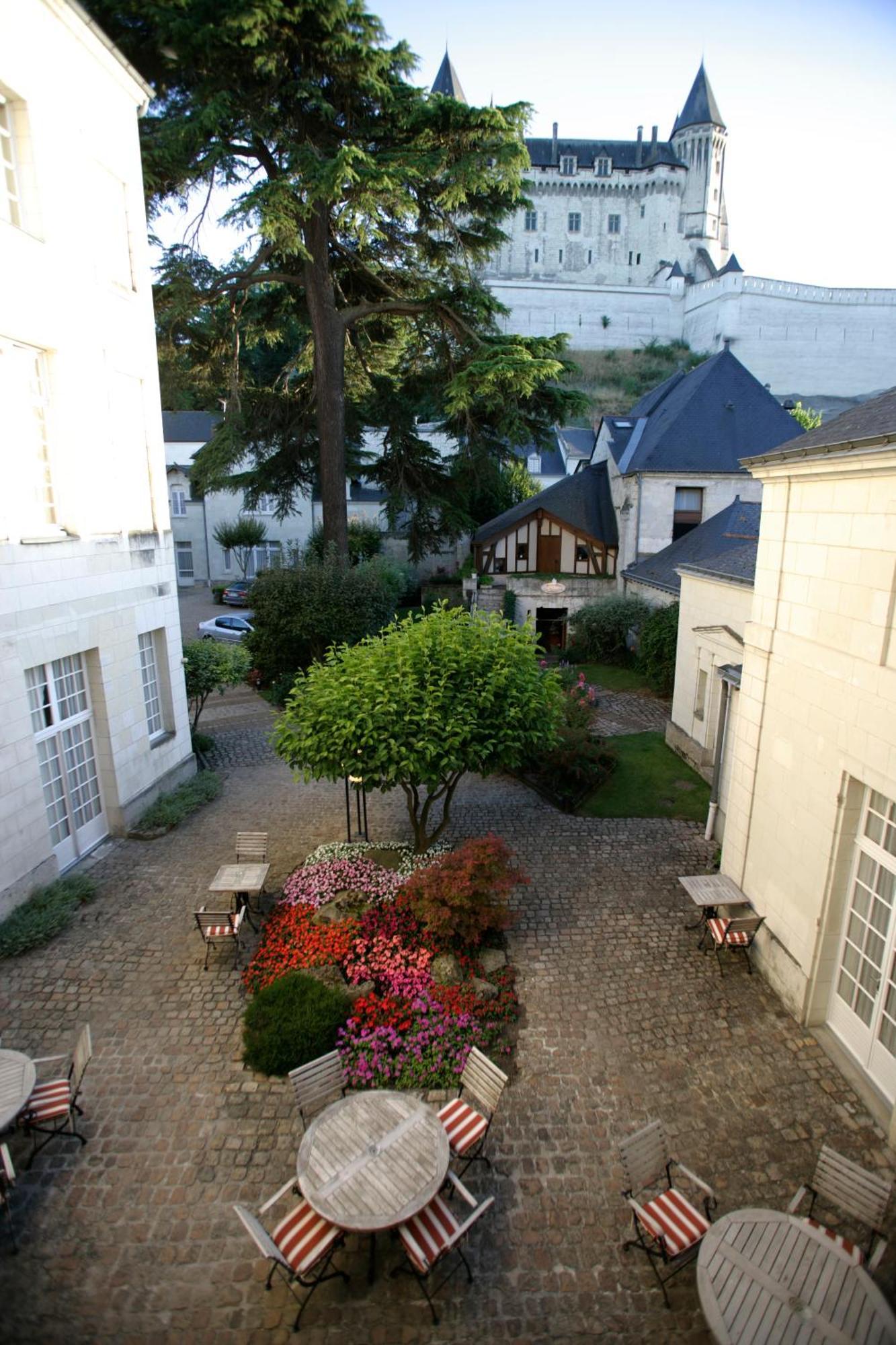 Hotel Anne D'Anjou, The Originals Collection Saumur Bagian luar foto
