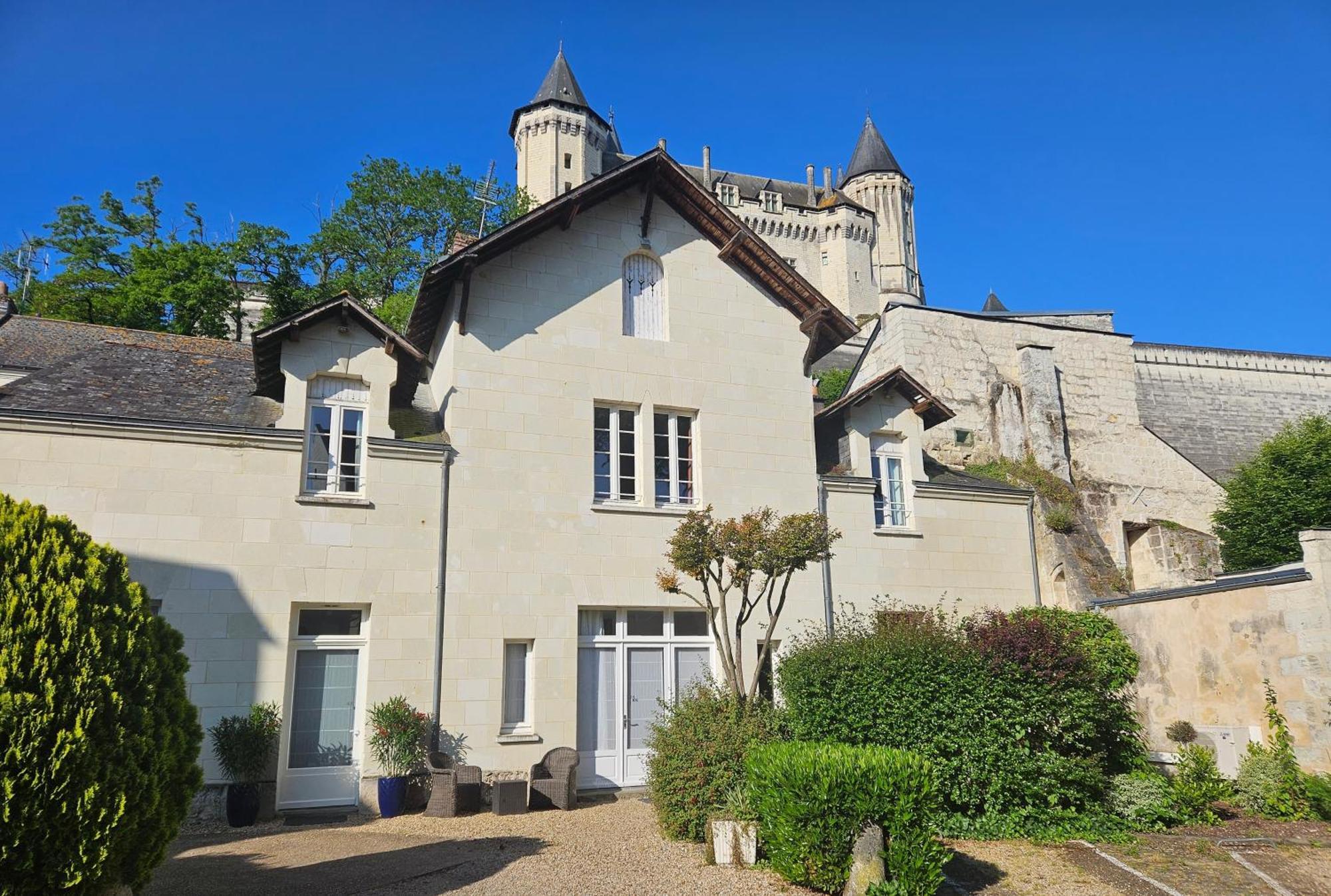 Hotel Anne D'Anjou, The Originals Collection Saumur Bagian luar foto