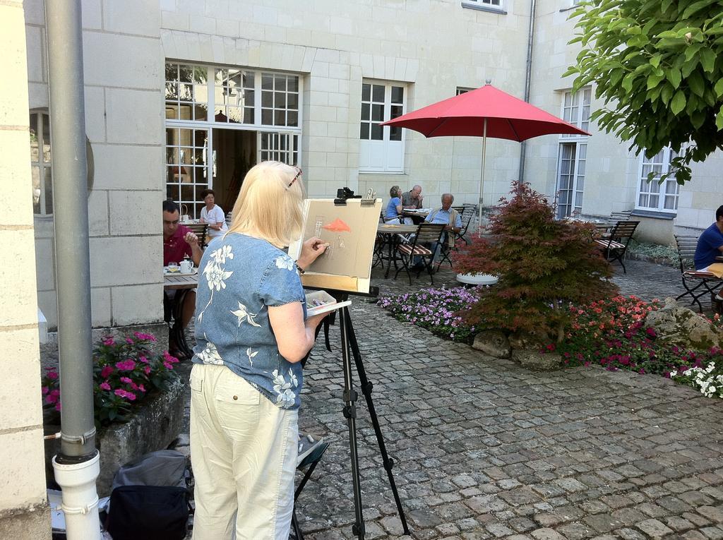 Hotel Anne D'Anjou, The Originals Collection Saumur Bagian luar foto